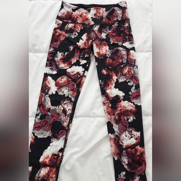 VICTORIA'S SECRET KNOCKOUT LEGGINGS SIZE S - Picture 9 of 11